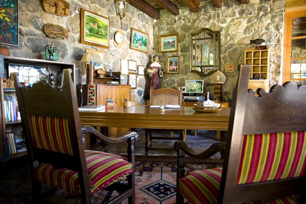 Hotel Rancho San Cayetano Ситакуаро Экстерьер фото
