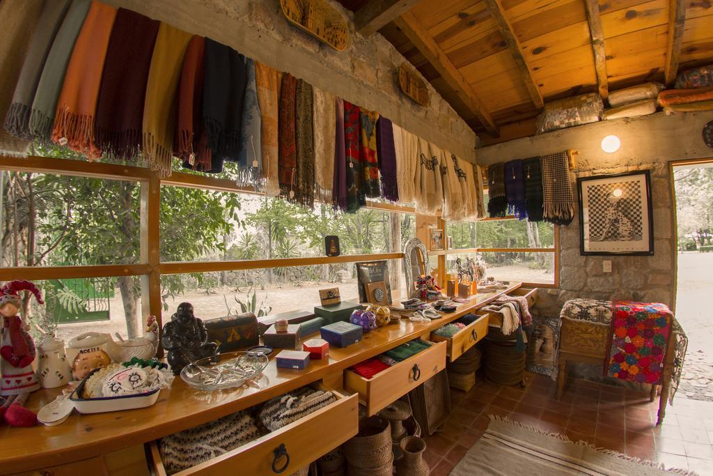 Hotel Rancho San Cayetano Ситакуаро Экстерьер фото