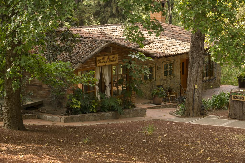Hotel Rancho San Cayetano Ситакуаро Экстерьер фото