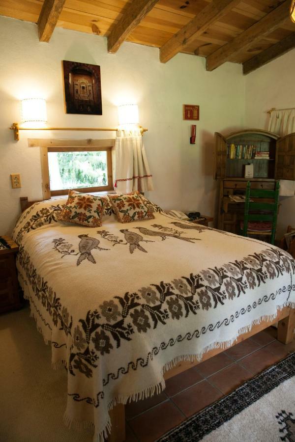 Hotel Rancho San Cayetano Ситакуаро Экстерьер фото